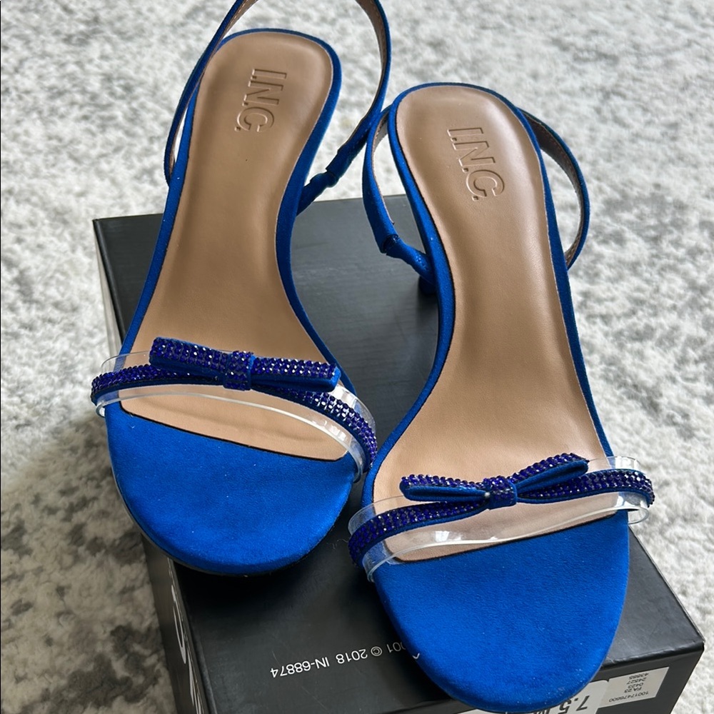 NWOT* INC International Concepts Blue Suede Sandals with Ankle Strap